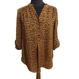 Peck & Peck Tan & Black Animal Print, V Neck, Roll Tab Sleeve, Size Medium